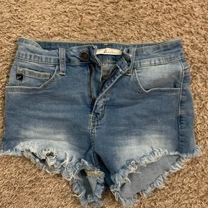 KanCan Jean Shorts  size 5/26